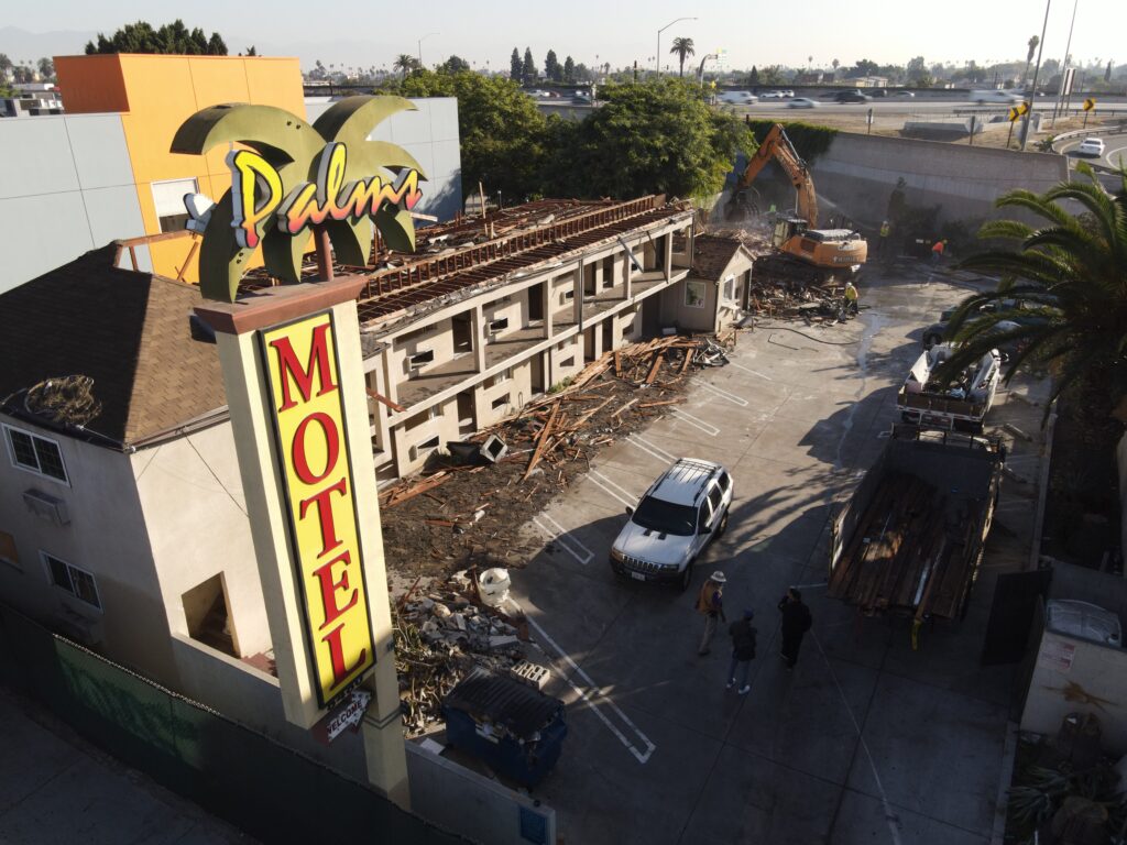 Demolishing Palms Hotel